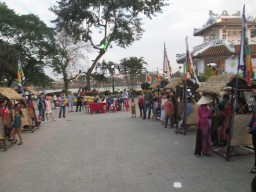 Lễ tết cổ truyền tại công viên thương bạc Huế 2015 ảnh tác giả Không gian 2