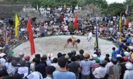 Hội vật Làng Sình Huế Hội vật tại Đình Làng Thủ Lễ Huế LỄ HỘI CHÀO 1