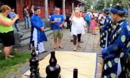 Trò chơi Đầu Hồ trong các lễ hội Festival Huế Trò chơi bài chòi tại Cầu ngói 12