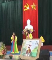 Cuối cùng là trao phần thưởng cho các đội tham gia sau khi thư kí tổng hợp 3