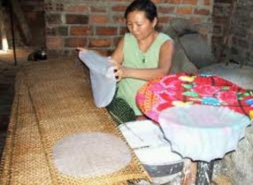 Làng bánh tráng Hòa Đa Nguồn ảnh www phuyentourism gov vn 2 1 3 Nhận xét về tài 2