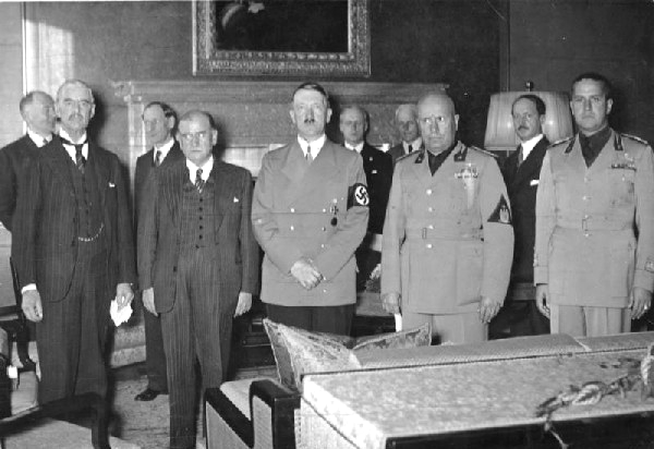Hình 3 6 Tại Munich trái sang phải Chamberlain Édouard Daladier Hitler Mussolini Galeazzo 11