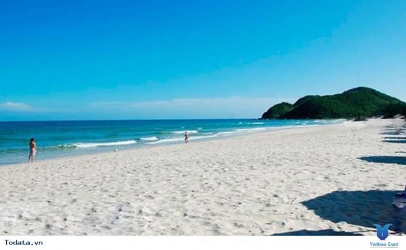 Bãi biển Minh Châu nguồn panoramio com Thương cảng cổ Vân Đồn Nguồn trangdulich 2