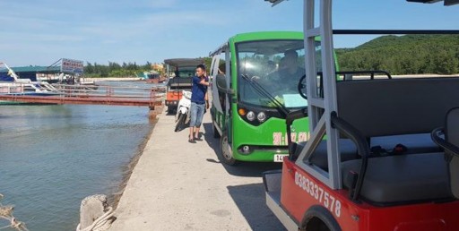 Hình 2 3 Bến tàu Quan Lạn Cơ sở lưu trú Xã Quan Lạn có 5 khách sạn 18 nhà 1