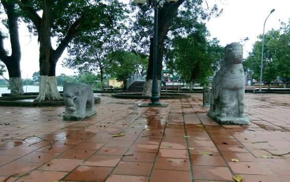 7 8 Tượng voi đá và ngựa đá tại đền Quát Nguồn tác giả chụp ngày 26 6 2018 8