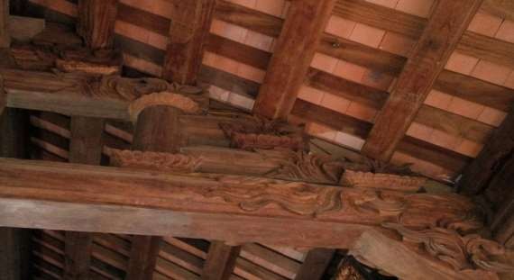 7 12 Hoa văn chạm khắc trên mái đền Nguồn tác giả chụp ngày 28 9 2018 7 13 Ban 2