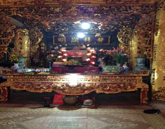 7 13 Ban thờ danh tướng Yết Kiêu tại trung từ đền Quát Nguồn tác giả chụp 3