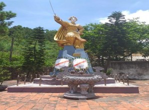 Tượng thờ nữ tướng Lê Chân ở An Biên Đông Triều Tượng Phật hoàng Trần 9