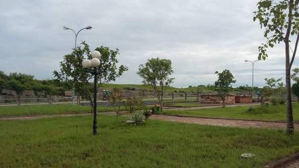 Cây xanh trong khu vực di sản Nguồn Tác giả – Ngày 25 tháng 6 năm 2015 Biển chỉ 6