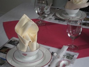 Hình 4 cài đặt bàn Á tại khách sạn Majectic 5