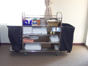 Hình 6 xe đẩy làm phòng Hình 7 trang trí giường đơn 5 Bộ phận lễ tân Hình 8 3