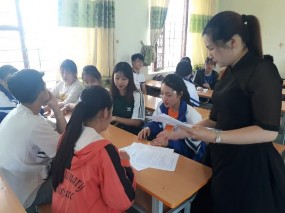 Một số hình ảnh thực nghiệm trên lớp Gặp gỡ nhân chứng lịch sử cụ Hoàng 7