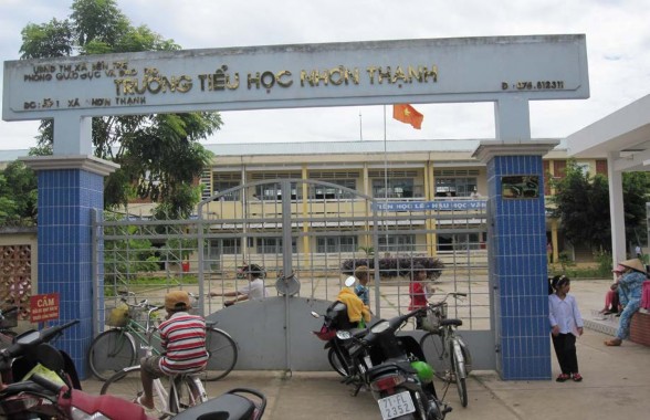 6 Trường THCS Phú Hưng – Trường đạt chuẩn quốc gia 7 Trường THCS Vĩnh Phúc 5