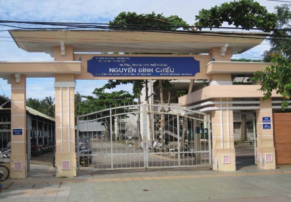 13 Trường Dân lập phổ thông Hermann Gmeiner –Trường đạt chuẩn quốc gia 4 7