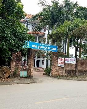 Hình 23 Nhà nghỉ gần Đền Sóc Nguồn tác giả chụp 24 02 2018 Hình 24 Nhà hàng 23