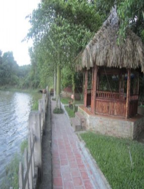 Hình 7 Khu sinh thái Bản Rõm nguồn inernet Hình 8 Vườn sinh thái Hương Tràm nguồn 7