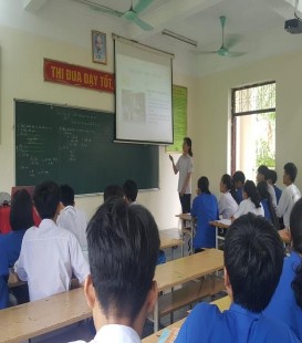 Học sinh Trường THPT Cầm Bá Thước Thanh Hóa và HS Trường THPT Mông Dương Quảng 6