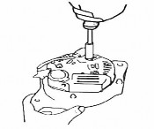 Để nắp máy cẩn máy phát điện vít hoặc tròng thận sau khi tháo ra Tháo đai 10