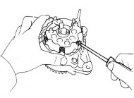 Để tiết chế cẩn thận 4 Tháo bánh đai Dùng Clê ngẫu lực giữ Tuýp chuyên 11