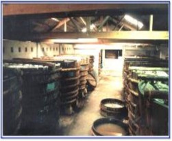 Hình 4 6 Các thùng chượp đã được gài nén Đổ nước bổi trở lại Sau gài 1