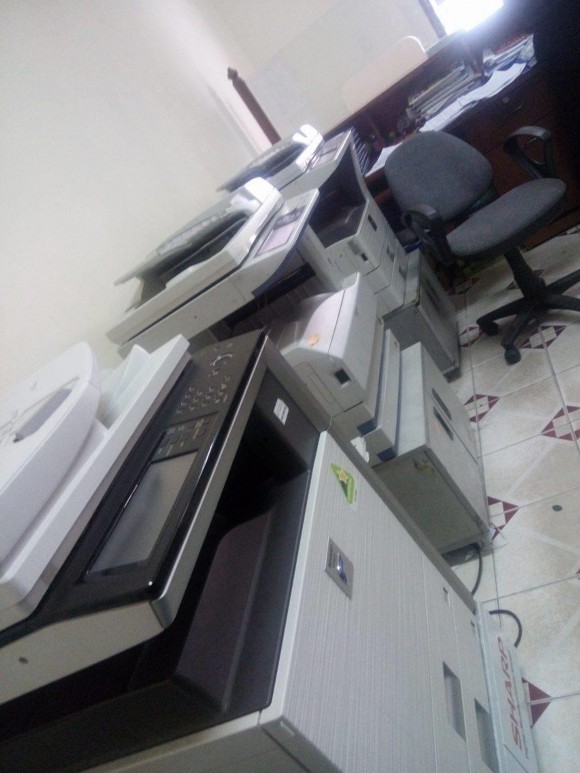 Máy in màu Trang thiết bị văn phòng là một trong các yếu tố quan trọng bảo 3