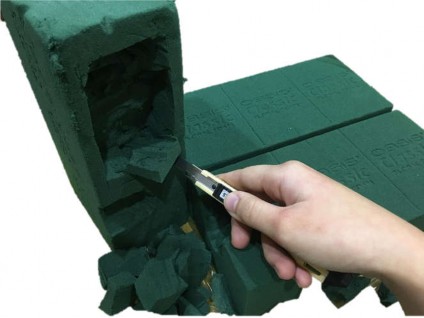 Bước 4 Tô màu cho mô hình Bước 5 dùng que gỗ vải … tạo thành bàn ghế và 3