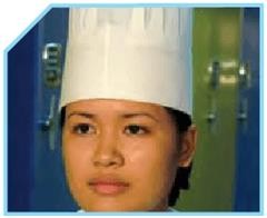 Áo jacket màu trắng khăn quàng cổ Tạp dề trắng Quần tối màu Giày bảo hộ 4