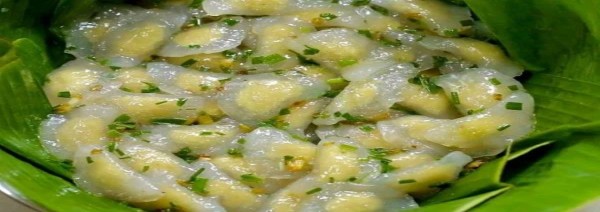 Bánh bột lọc có 2 loại nhân mặn và ngọt Bánh có màu trong suốt có thể nhìn 1