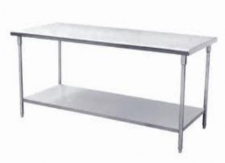 Phần lớn các thao tác nhào trộn nặn cán cắt bột đều được làm trên bàn do 3