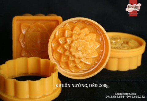 Mỗi loại bánh có khuôn riêng có loại làm bằng gỗ có loại làm bằng đồng 3