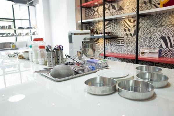 Lò nướng bánh Kệ để khay bánh Máy đánh trứng trộn bột Máy này có chức 1