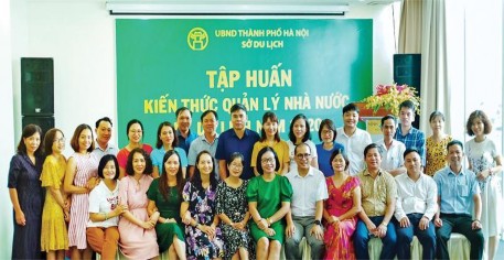 Hình 2 1 Chương trình Tập huấn kiến thức quản lý nhà nước về du lịch năm 1