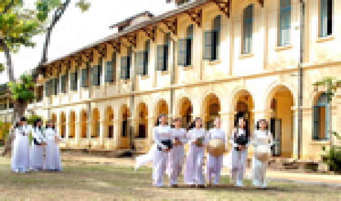 Một góc trường Trung học Nguyễn Đình Chiểu Nguồn Ảnh lưu trữ tại trường 12