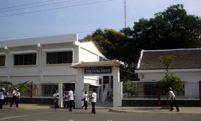 Nguồn Ảnh chụp thực tế tại trường THPT Trương Định Gò Công Trường THPT 3