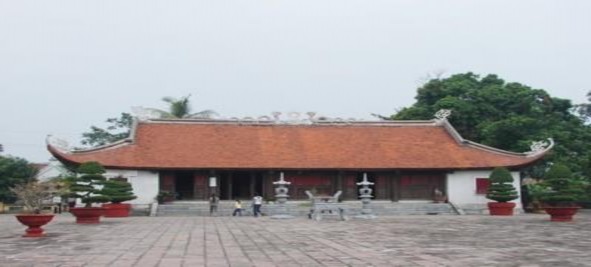 Khu di tích nằm trên địa bàn thị xã Quảng Yên thành phố Uông Bí tỉnh Quảng 2