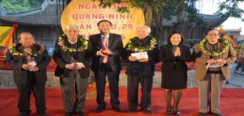 Bí thư Tỉnh ủy Nguyễn Văn Đọc và Phó Chủ tịch UBND tỉnhVũ Thị Thu Thủy 1