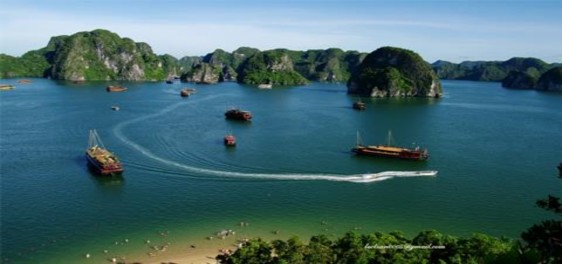 Ảnh số 4 Rẽ sóng trên vịnh Hạ Long Nguồn http www quangninh gov vn vi Ảnh số 5 4