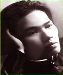 Năm 1918 ông sang Paris Pháp học đại học ngành luật tại Đại học Sorbonne Hai 1