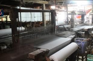 Xưởng dệt vải mùng Phỏng vấn chủ lò rèn Phơi nhang Ống đựng viết bằng tre 20