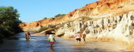 Hình 2 8 Suối tiên Mũi Né Hình 2 9 ải đăng Kê à 2 2 2 2 Lễ hội văn hóa Cộng 4