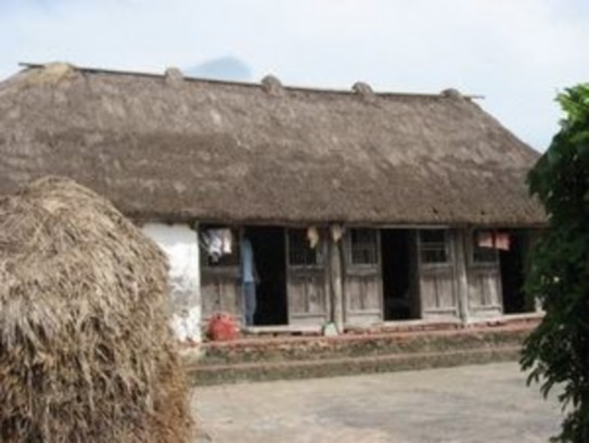 Nhà bổi xã Giao Xuân Giao Thủy Xã Giao Xuân Giao Thủy còn có những ngôi nhà bổi 8