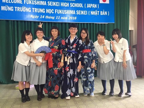 Học sinh trường THPT Marie Curie giao lưu với học sinh trường Fukushima 2016 Học 3