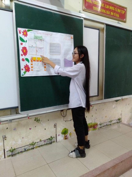 HS Đỗ Minh Hằng – lớp 10A3 trình bày bài tập nhóm đã hoàn thiện 5