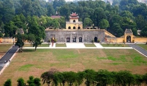 2 Đoan Môn 3 Đôi rồng đá 4 Vật liệu xây dựng và dấu vết Chămpa Lá đề hình 5