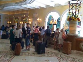 Hình 4 Khách trở lại lưu trú Việc thu ngân lễ tân thanh toán chính xác các chi 2