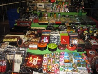 Ảnh Đồ lưu niệm tại chợ đêm Bến Thành Nguồn Internet Ảnh Ẩm thực chợ 5