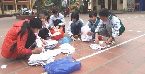 Hình 5 Sinh hoạt ngoại khóa hoạt động từ thiện góp giấy vụ gây quỹ Hình 7 7