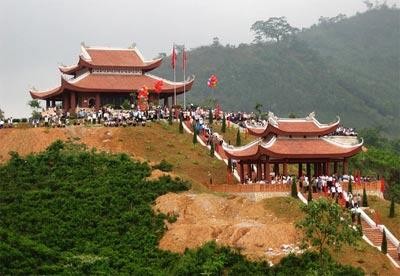 Hình 2 4 Toàn cảnh Nhà tưởng niệm Chủ tịch Hồ Chí Minh tại ATK Định Hóa‌ 1