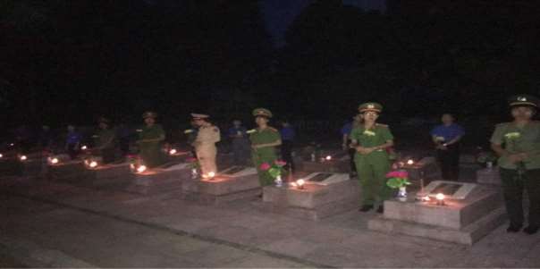 Lễ thắp nến tri ân các anh hùng liệt sỹ nhân ngày Thương binh liệt sỹ 2