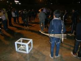 Hình 49 Bên cạnh các tiết mục được trình diễn không thể thiếu một hộp 5